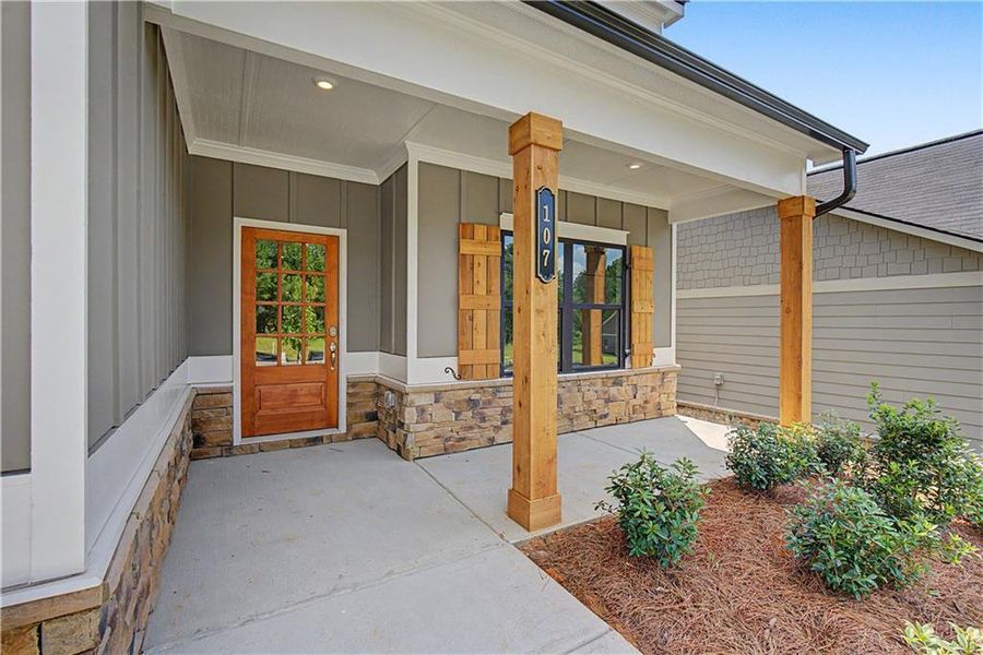 Exterior details and patio area of a home in Meadow Pines, Dallas (Image 17).