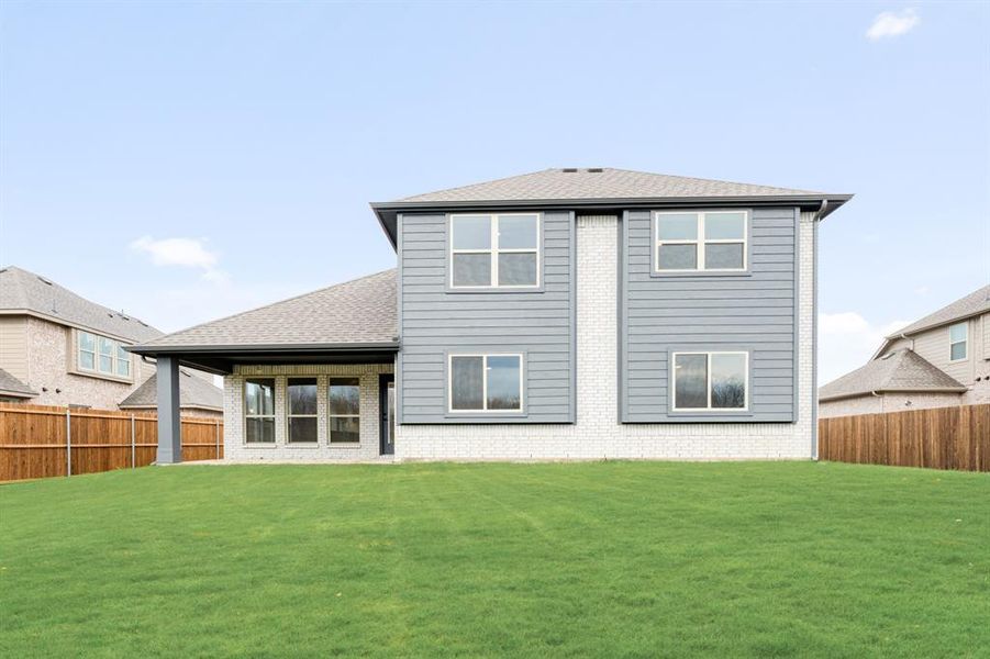Exterior details and patio area of a home in Waverly Estates, Nevada (Image 28).