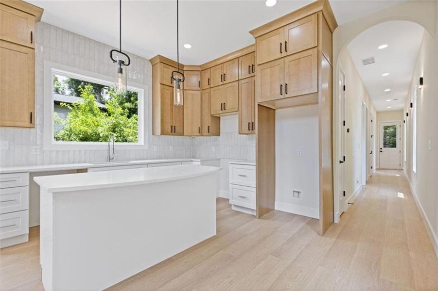 Furnished interior view inside a new home in , Atlanta (Image 7).