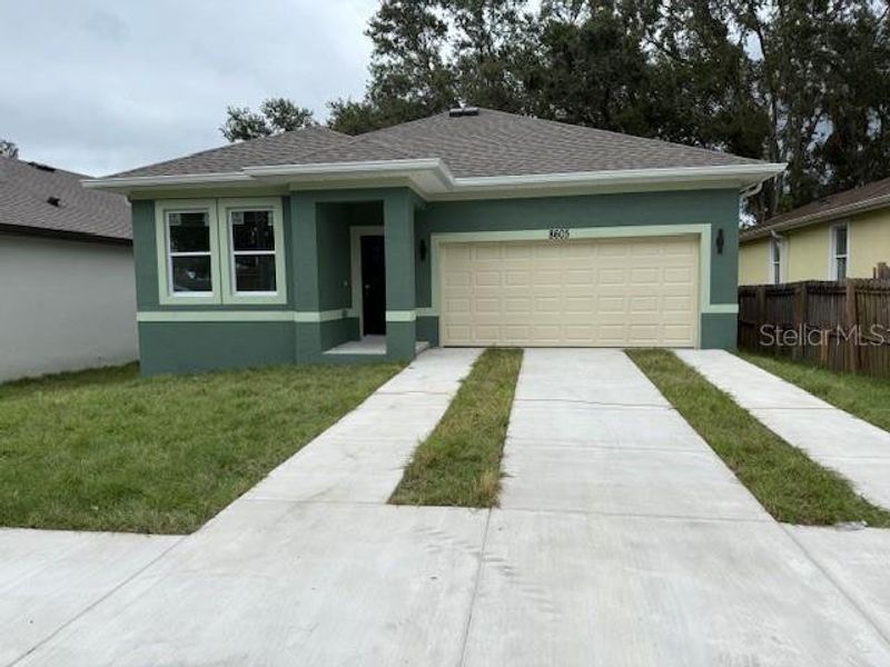 Exterior details and patio area of a home in , Tampa (Image 2).