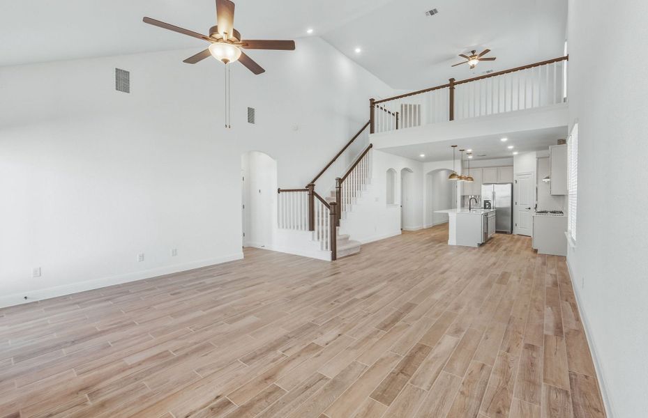 Spacious, unfurnished interior of a new home in Santa Rita Ranch, Liberty Hill (Image 50).