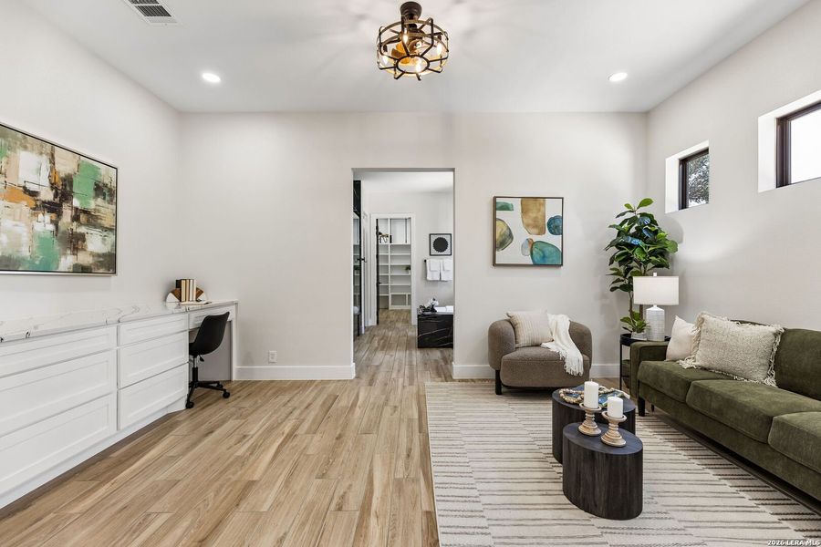 Furnished interior view inside a new home in , Leon Valley (Image 11).