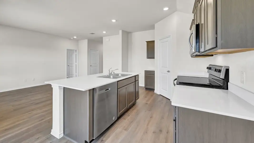 Furnished interior view inside a new home in Riverfield, Josephine (Image 10).