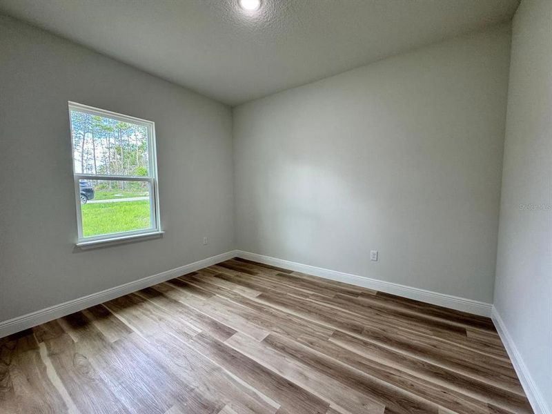 Spacious, unfurnished interior of a new home in , Ocala (Image 14).