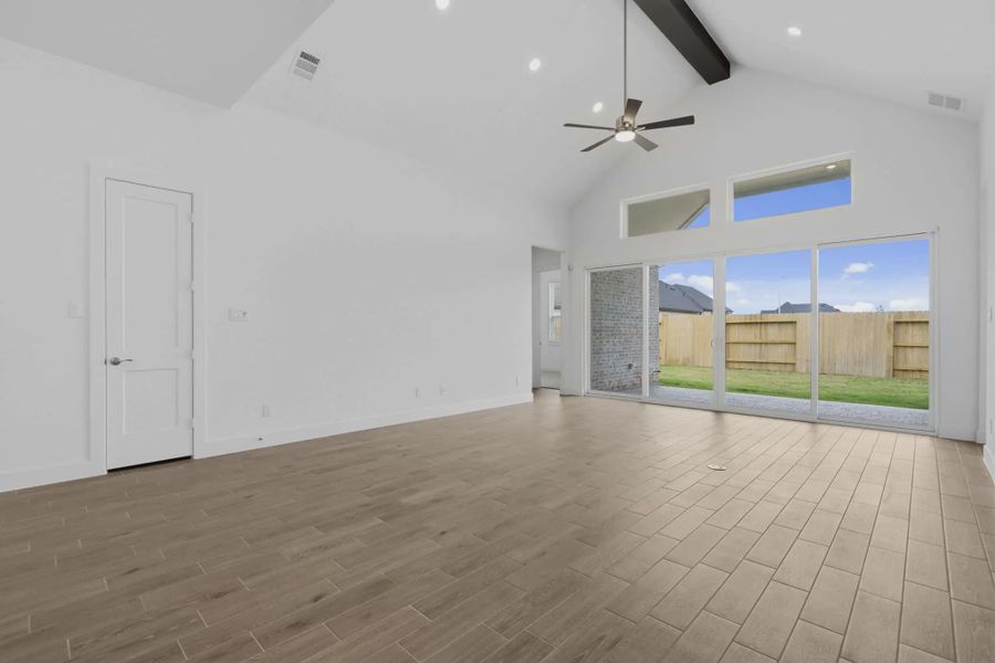 Spacious, unfurnished interior of a new home in Attwater 65's, Waller (Image 9).