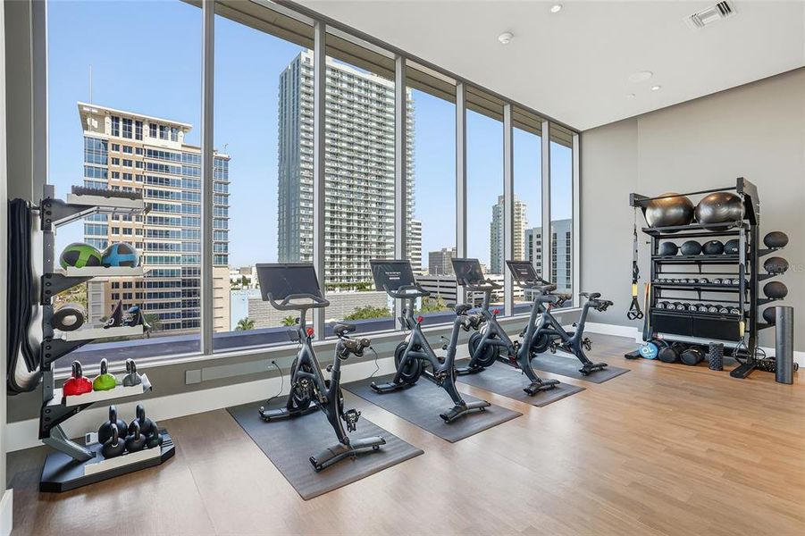 Community amenities in , St. Petersburg (Image 88).