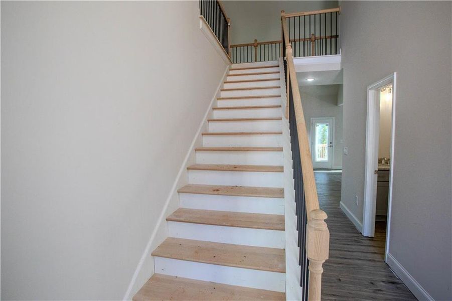 Spacious, unfurnished interior of a new home in , Villa Rica (Image 26).