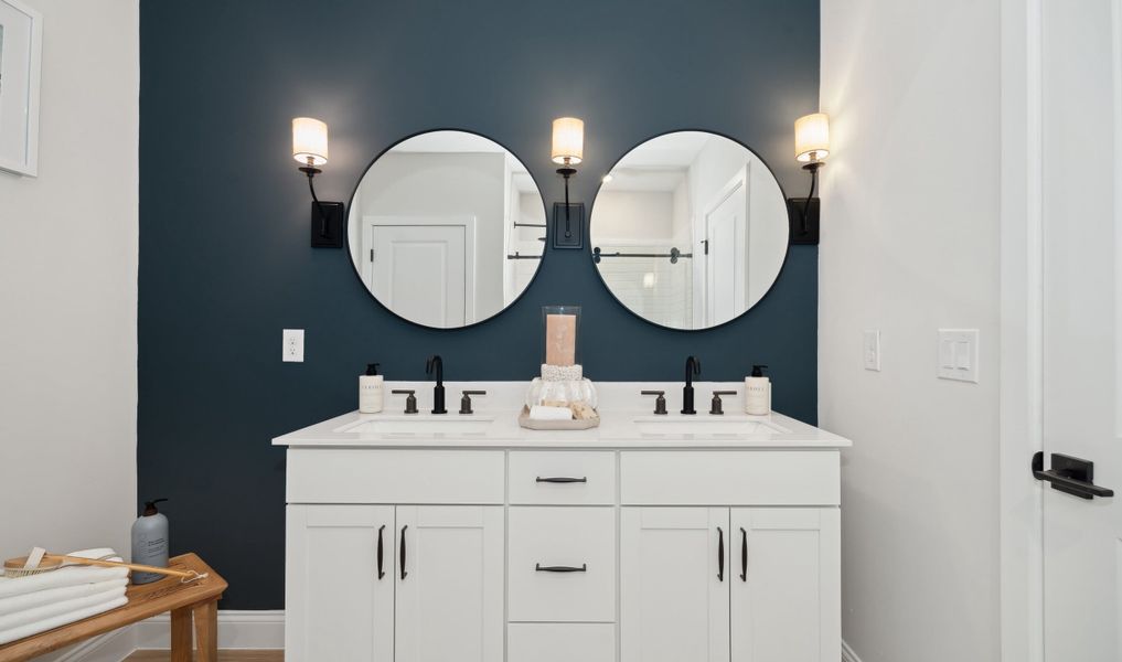 Primary bath with freestanding vanity