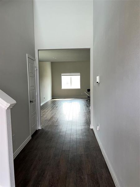 Spacious, unfurnished interior of a new home in Hanna Ranch, Everman (Image 8).