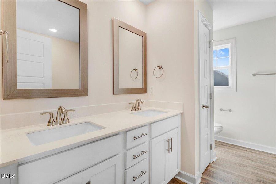 19-110 Hudson Vlg Dr-19