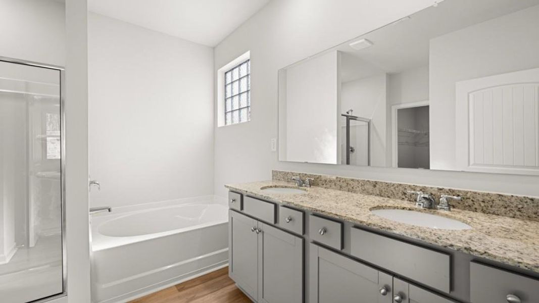 Furnished interior view inside a new home in , Gainesville (Image 6).