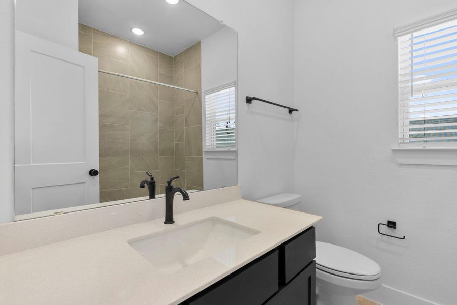 Furnished interior view inside a new home in Blue Heron, Mont Belvieu (Image 14).