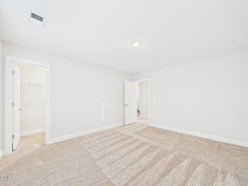 CAM01608G0-PR0122-STILL049