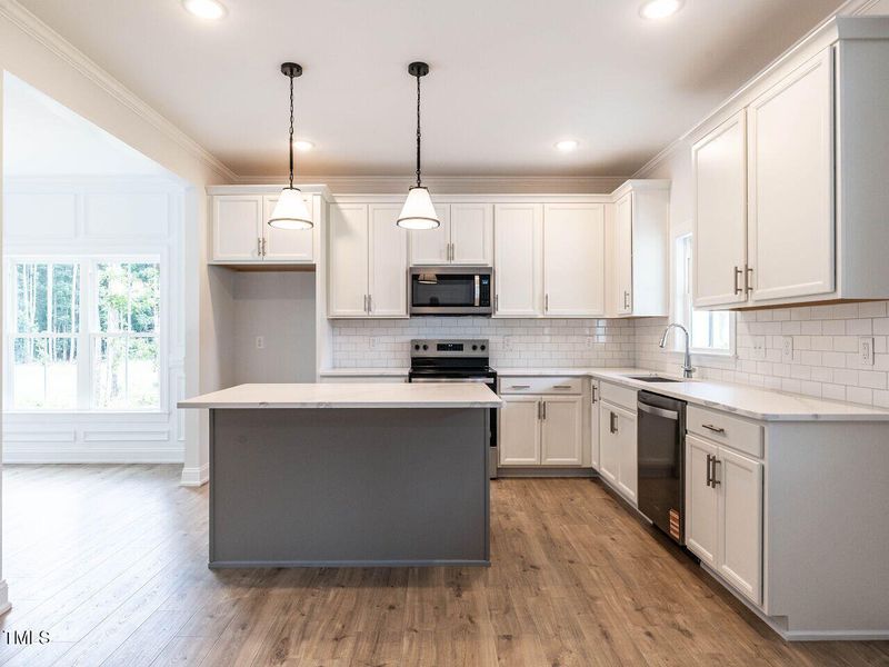 008-1280x960-kitchen