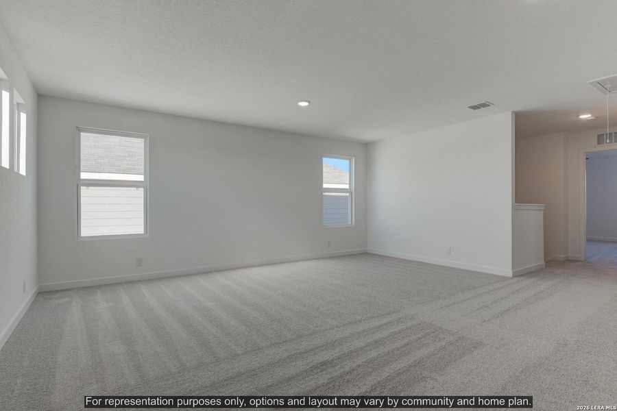 Spacious, unfurnished interior of a new home in Arcadia Ridge, San Antonio (Image 11).