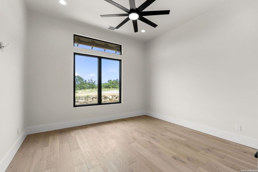 Spacious, unfurnished interior of a new home in , San Antonio (Image 60).