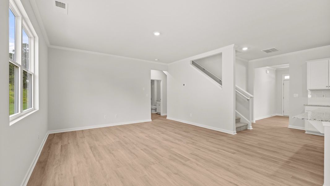 Spacious, unfurnished interior of a new home in Creekview, Atlanta (Image 15).