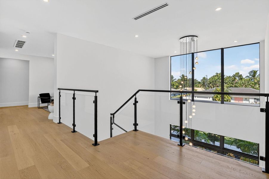 Spacious, unfurnished interior of a new home in , Boca Raton (Image 24).