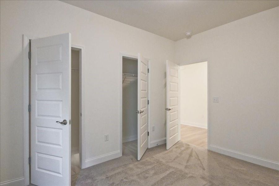 Spacious, unfurnished interior of a new home in Cooper's Walk, Loganville (Image 21).
