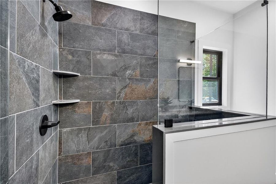 Close-up of interior finishes inside a home in , McCaysville (Image 18).