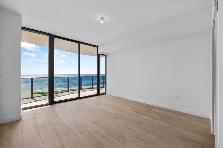 Spacious, unfurnished interior of a new home in Casamar, Pompano Beach (Image 14). Spacious, unfurnished interior of a new home in Casamar, Pompano Beach (Image 14).