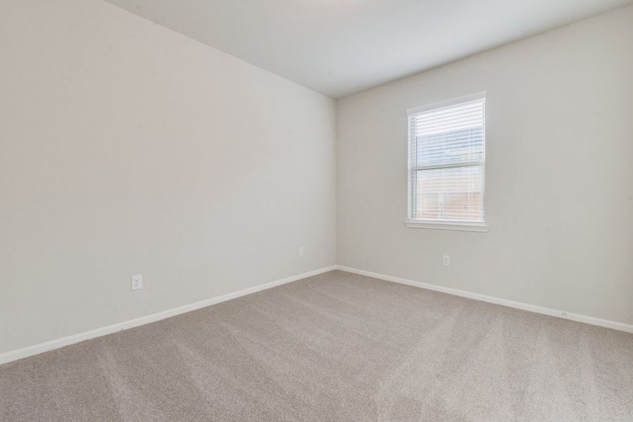 Representative unfurnished interior of a home built from the Floor Plan 1784 by Colina Homes in River Ranch, Dayton (Image 19).