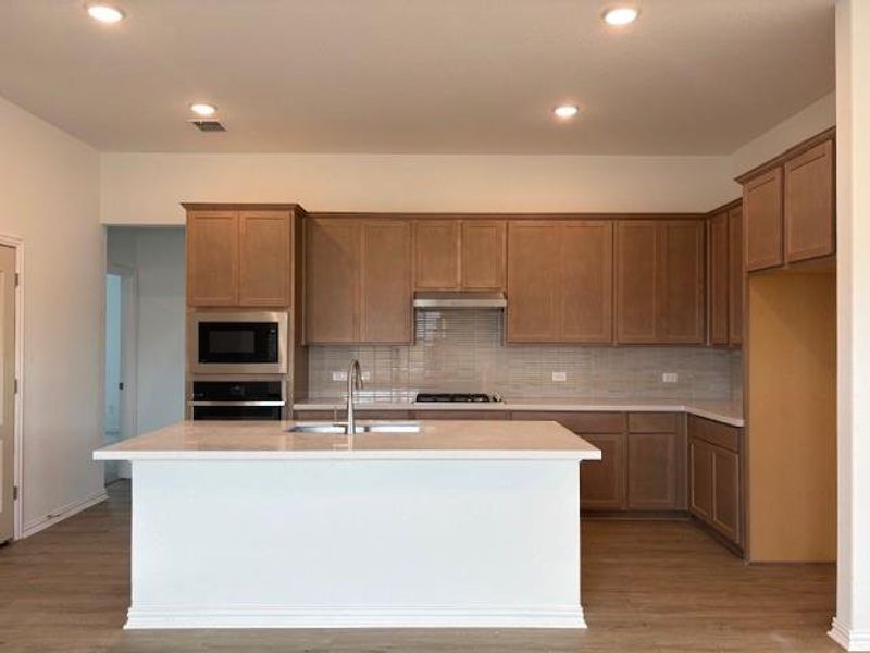 Furnished interior view inside a new home in Spring Creek, Taylor (Image 4).