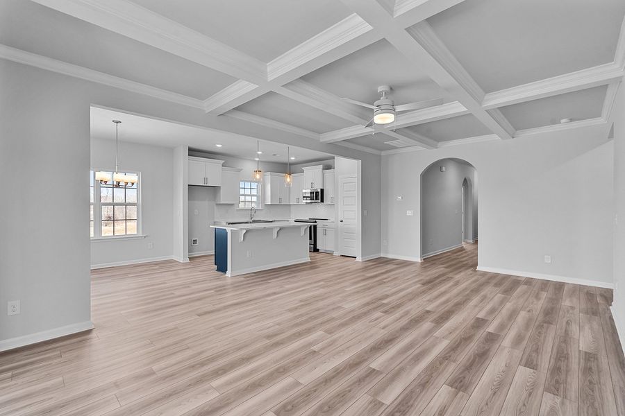 Spacious, unfurnished interior of a new home in Fieldstone, Lexington (Image 20).