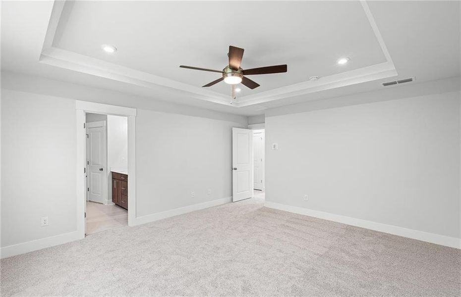 Spacious, unfurnished interior of a new home in Hunters Creek, Flowery Branch (Image 16). Spacious, unfurnished interior of a new home in Hunters Creek, Flowery Branch (Image 16).