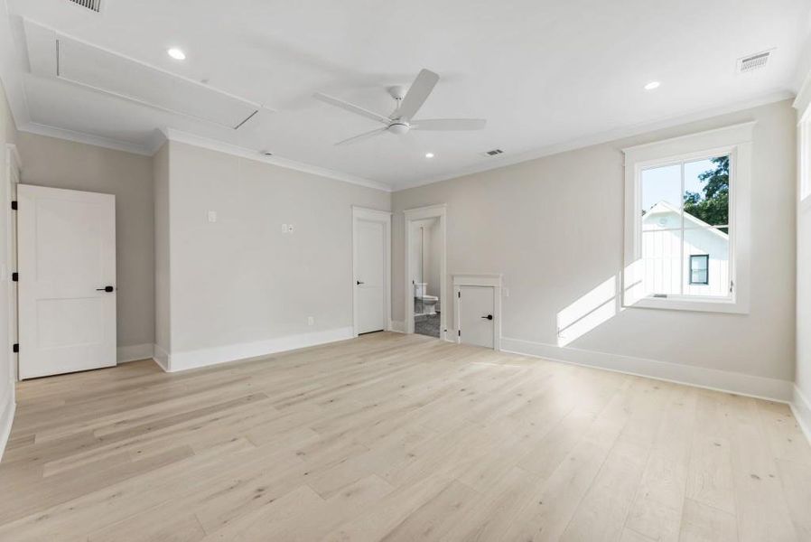 Spacious, unfurnished interior of a new home in , Alpharetta (Image 49).