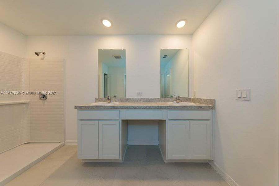 Furnished interior view inside a new home in , Lehigh Acres (Image 10). Furnished interior view inside a new home in , Lehigh Acres (Image 10).