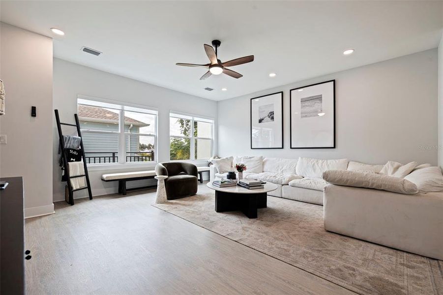 Furnished interior view inside a new home in , Tampa (Image 33).