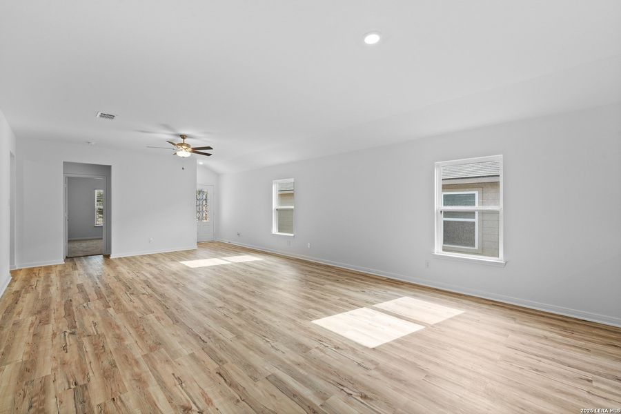 Spacious, unfurnished interior of a new home in Preserve at Medina, Von Ormy (Image 11). Spacious, unfurnished interior of a new home in Preserve at Medina, Von Ormy (Image 11).