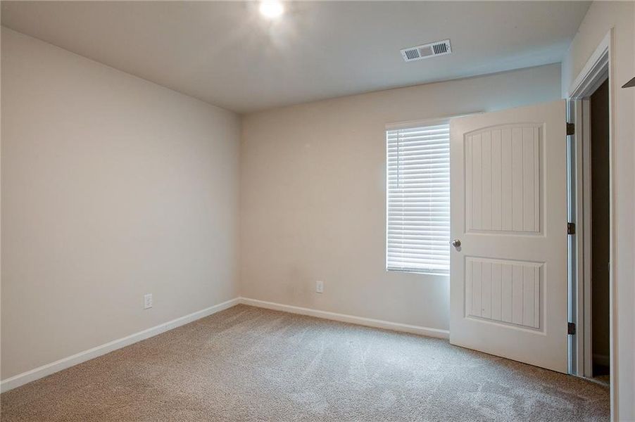 Spacious, unfurnished interior of a new home in , Acworth (Image 21).