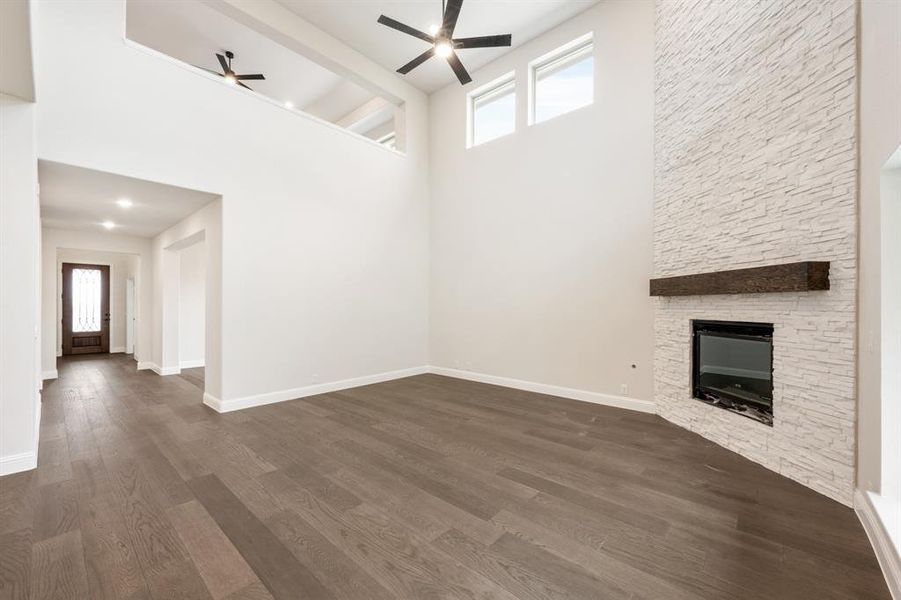Spacious, unfurnished interior of a new home in Homestead at Daniel Farms, DeSoto (Image 23). Spacious, unfurnished interior of a new home in Homestead at Daniel Farms, DeSoto (Image 23).