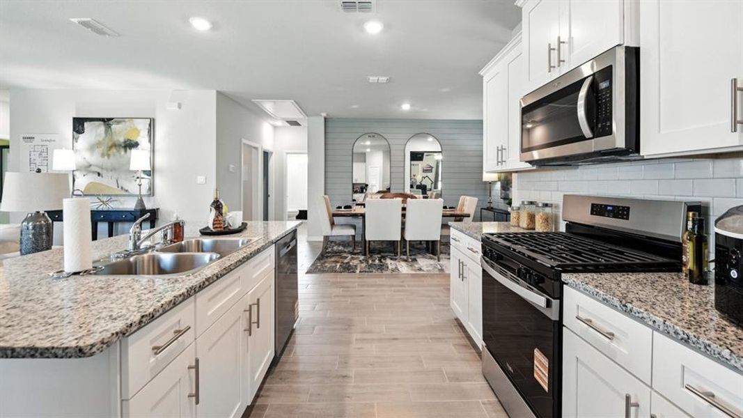 Furnished interior view inside a new home in Vista Park, Decatur (Image 5).