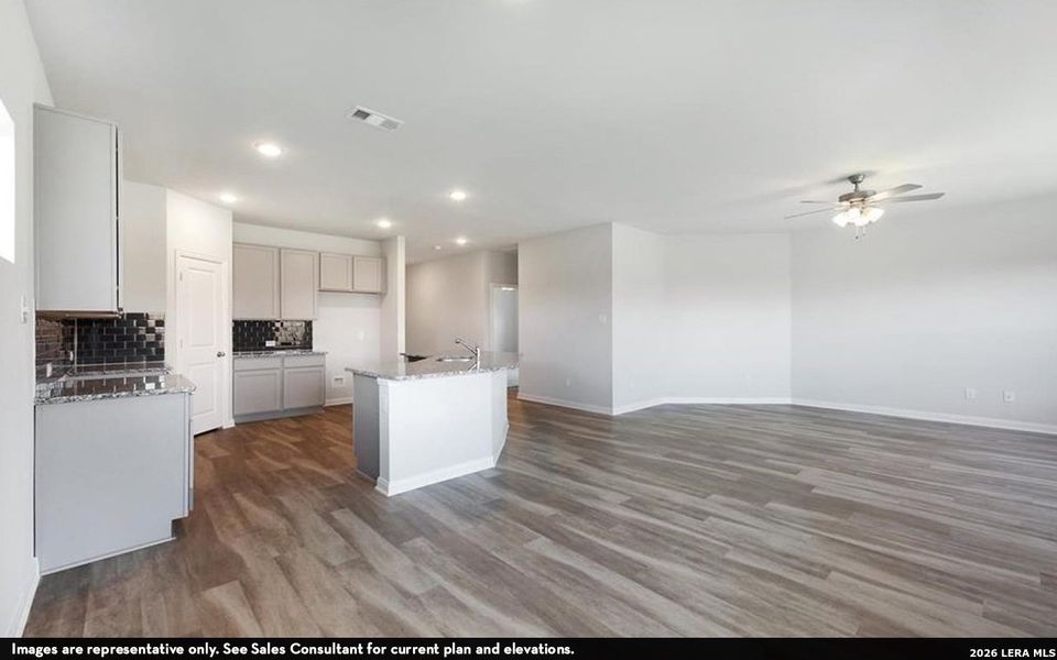 Spacious, unfurnished interior of a new home in Hickory Ridge, Elmendorf (Image 10).