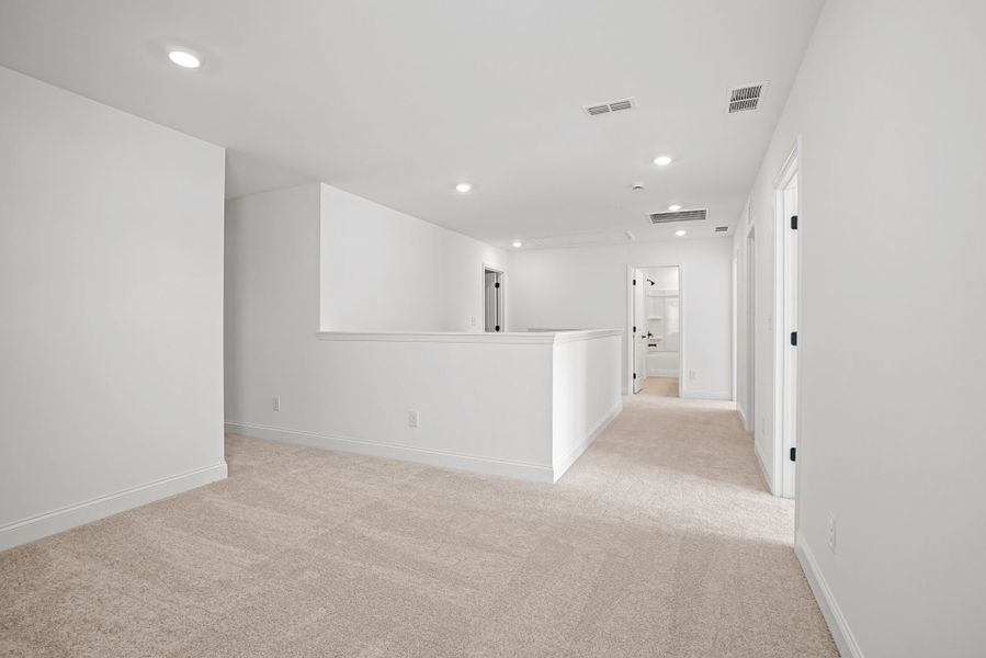 Spacious, unfurnished interior of a new home in Elmbrook, Indian Trail (Image 68). Spacious, unfurnished interior of a new home in Elmbrook, Indian Trail (Image 68).