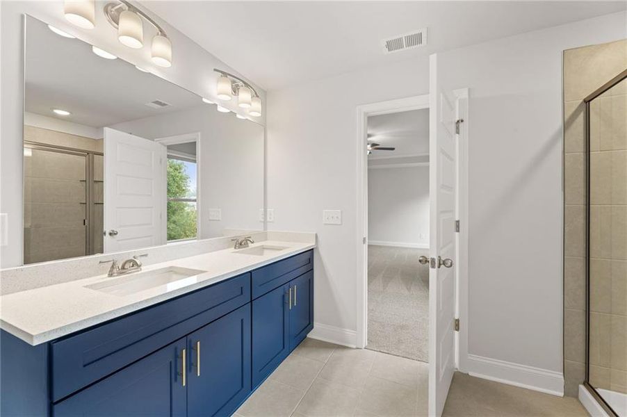 Furnished interior view inside a new home in Hellen Valley, Braselton (Image 17).