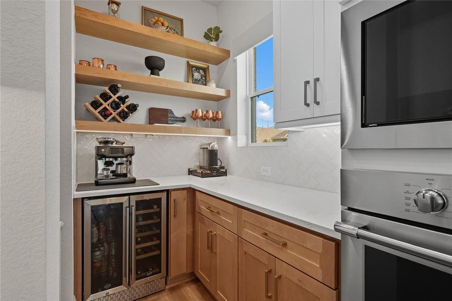 Appliance corner with plenty of space for appliances. Appliance corner with plenty of space for appliances.