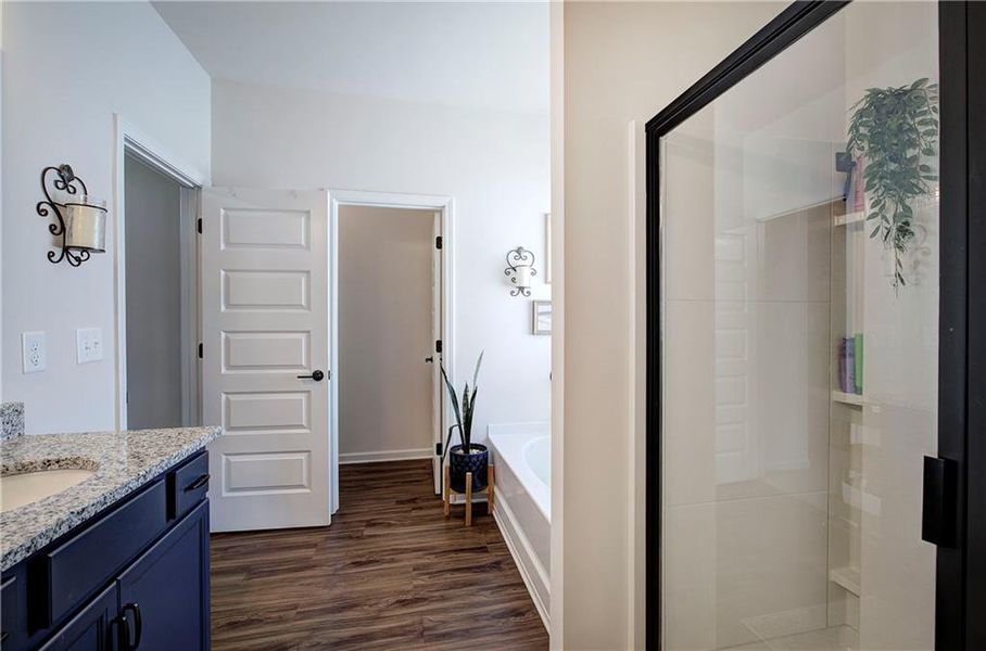 Furnished interior view inside a new home in , Cartersville (Image 10).