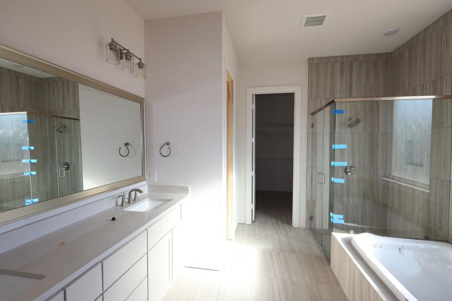 Furnished interior view inside a new home in Grand Central Park 55' Homesites, Conroe (Image 3). Furnished interior view inside a new home in Grand Central Park 55' Homesites, Conroe (Image 3).