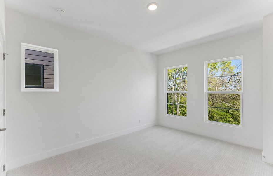 Spacious, unfurnished interior of a new home in Skyline, Nashville (Image 25).