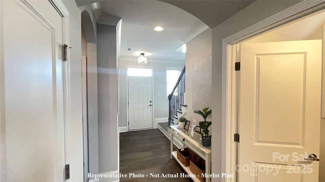 Entry Hall Example-Merlot Floorplan