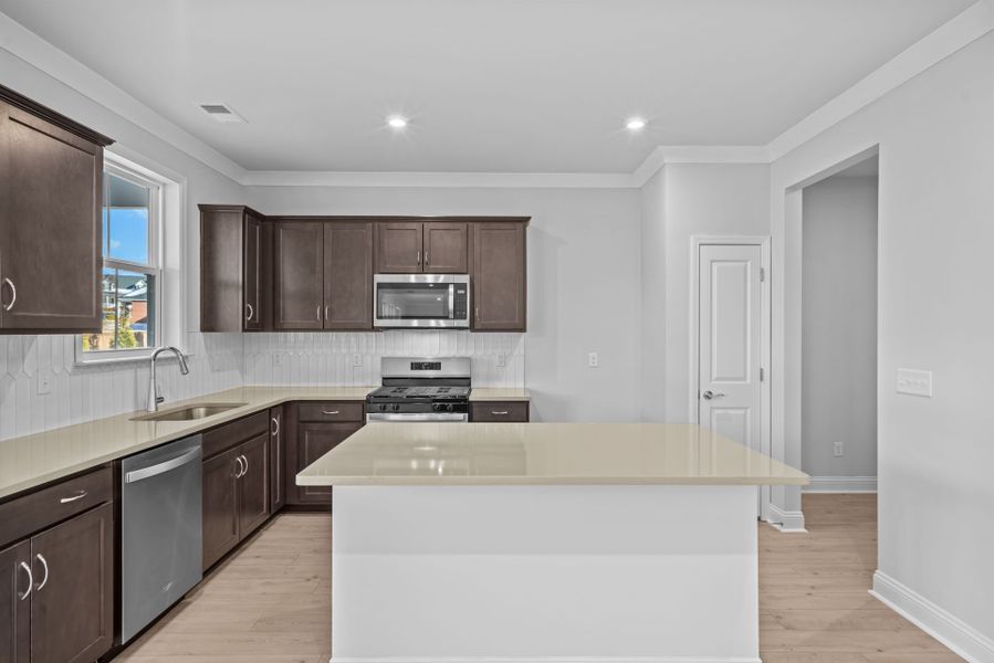 Furnished interior view inside a new home in Sparrow Creek, Boiling Springs (Image 11). Furnished interior view inside a new home in Sparrow Creek, Boiling Springs (Image 11).