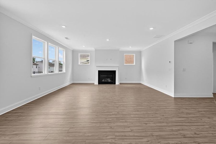 Spacious, unfurnished interior of a new home in Auburn Glen, Dacula (Image 13).