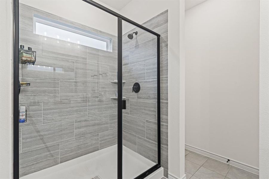 Oversized shower!!