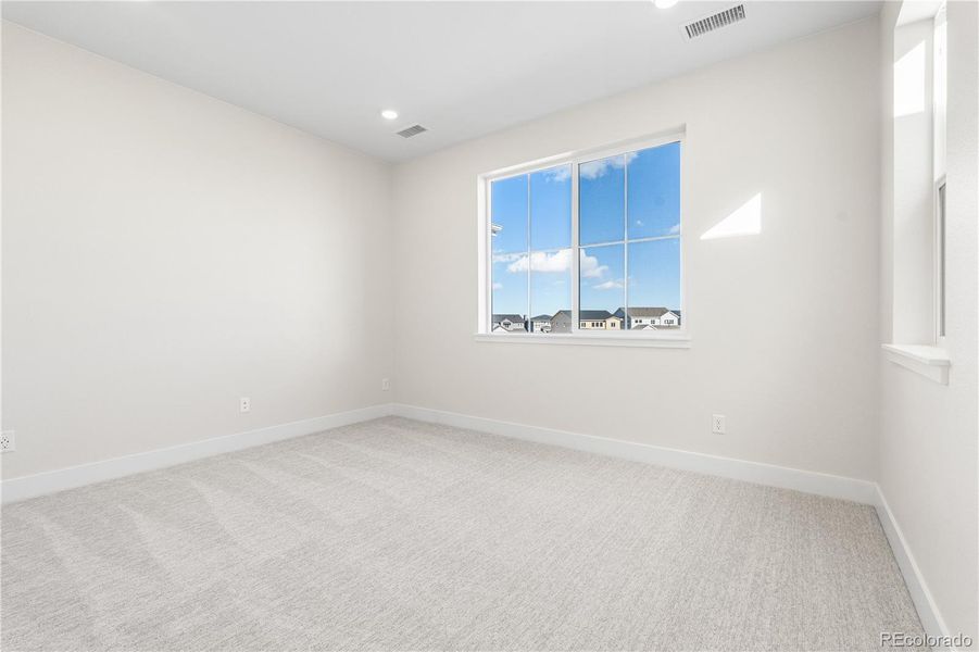 Spacious, unfurnished interior of a new home in Gallery at The Canyons, Castle Pines (Image 24).