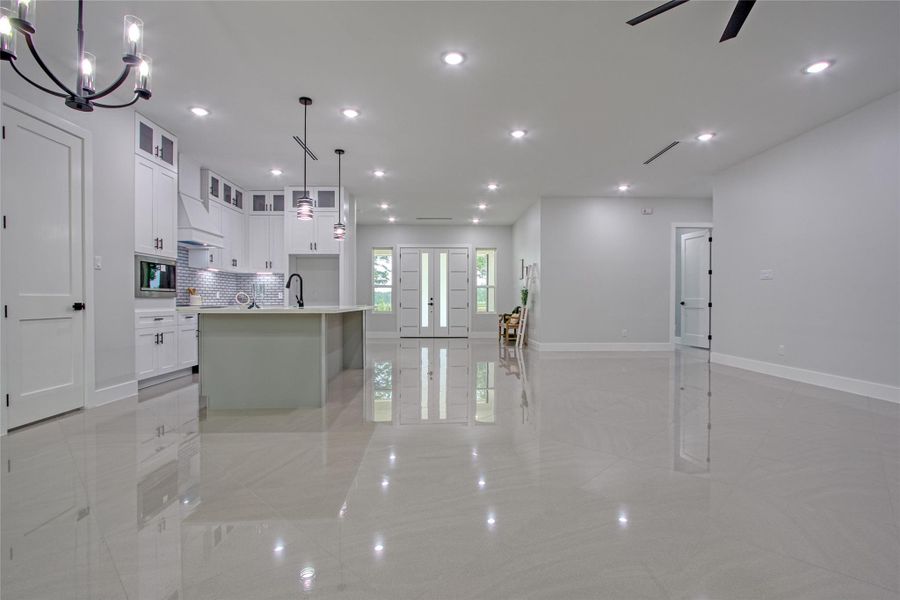 Spacious, unfurnished interior of a new home in , Plantersville (Image 24).