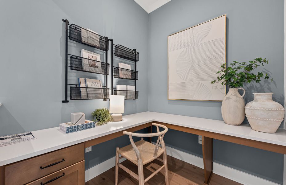 Representative furnished interior of a home built from the Fieldcrest by Pulte Homes in Creekside at Skelton, Hoschton (Image 16).